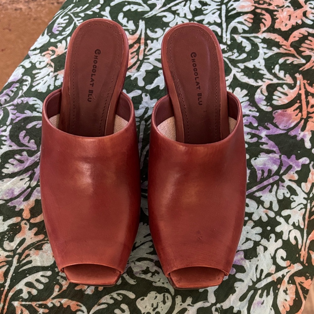 Chocolat Blu Women's Deep brown  Mules size 36